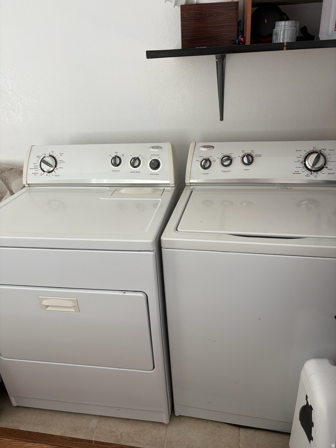 CANYON BREEZE RV RESORT - Residential