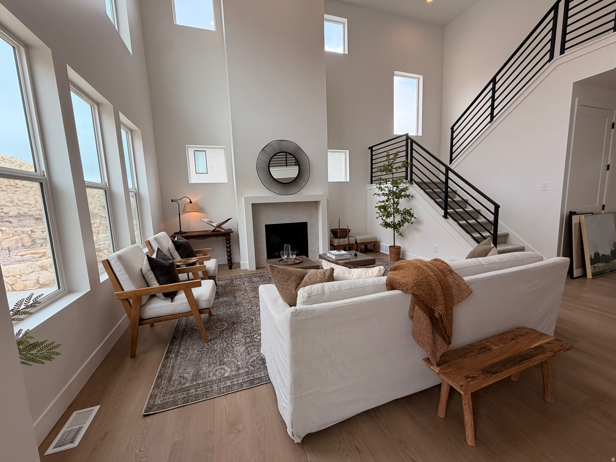 CANYON POINT - Residential