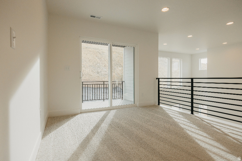 CANYON POINT - Residential