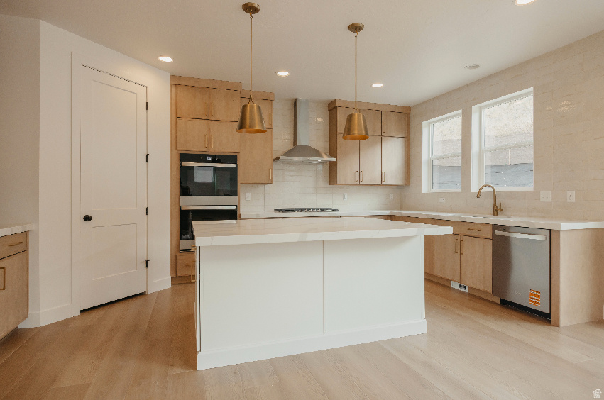 CANYON POINT - Residential