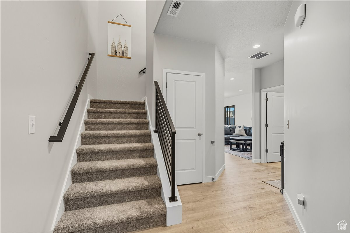 SALT POINT - Residential