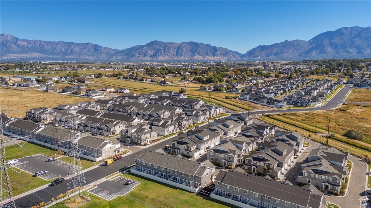 SALT POINT - Residential