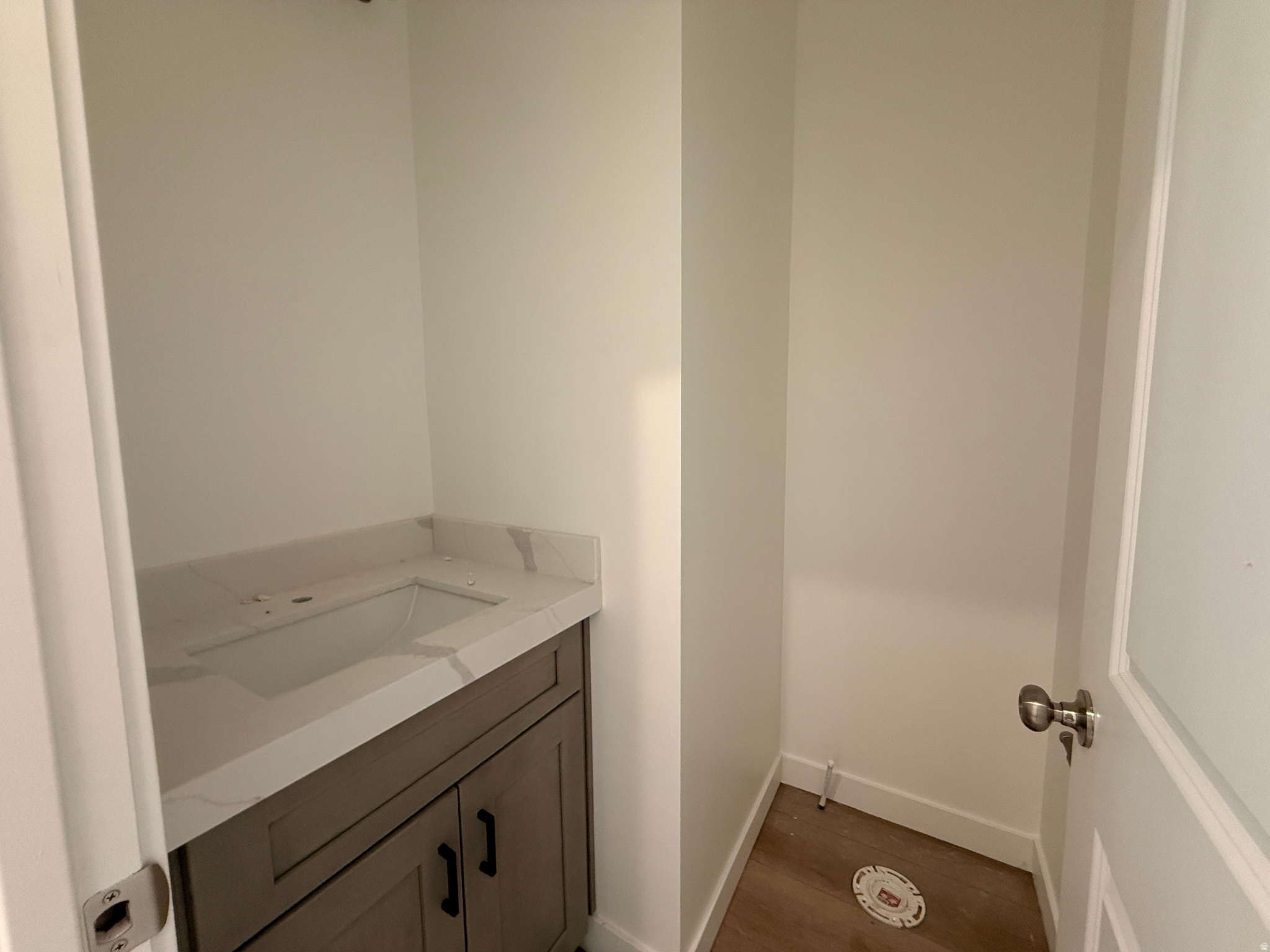 DIXON DOWNS - Residential