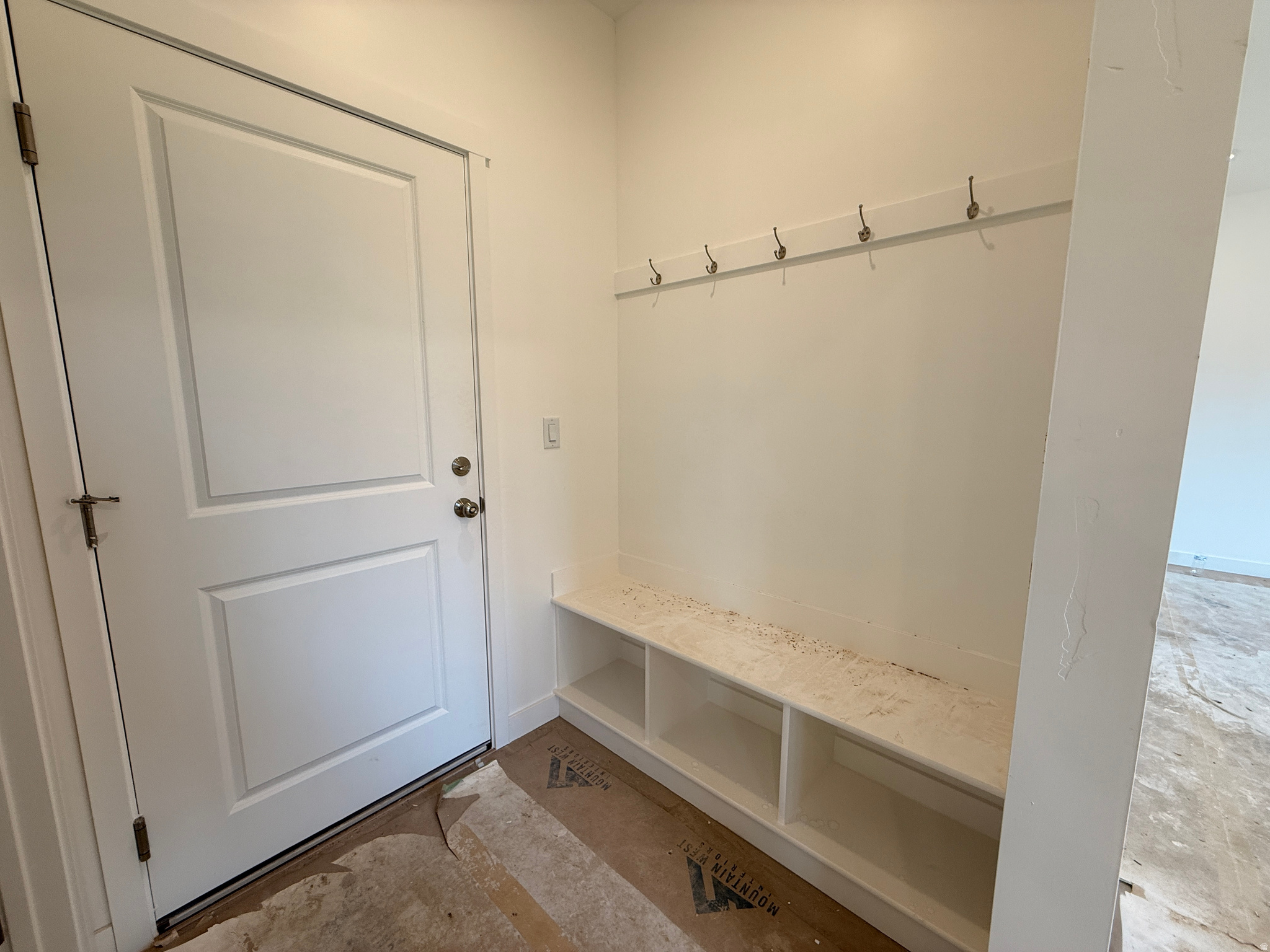 DIXON DOWNS - Residential