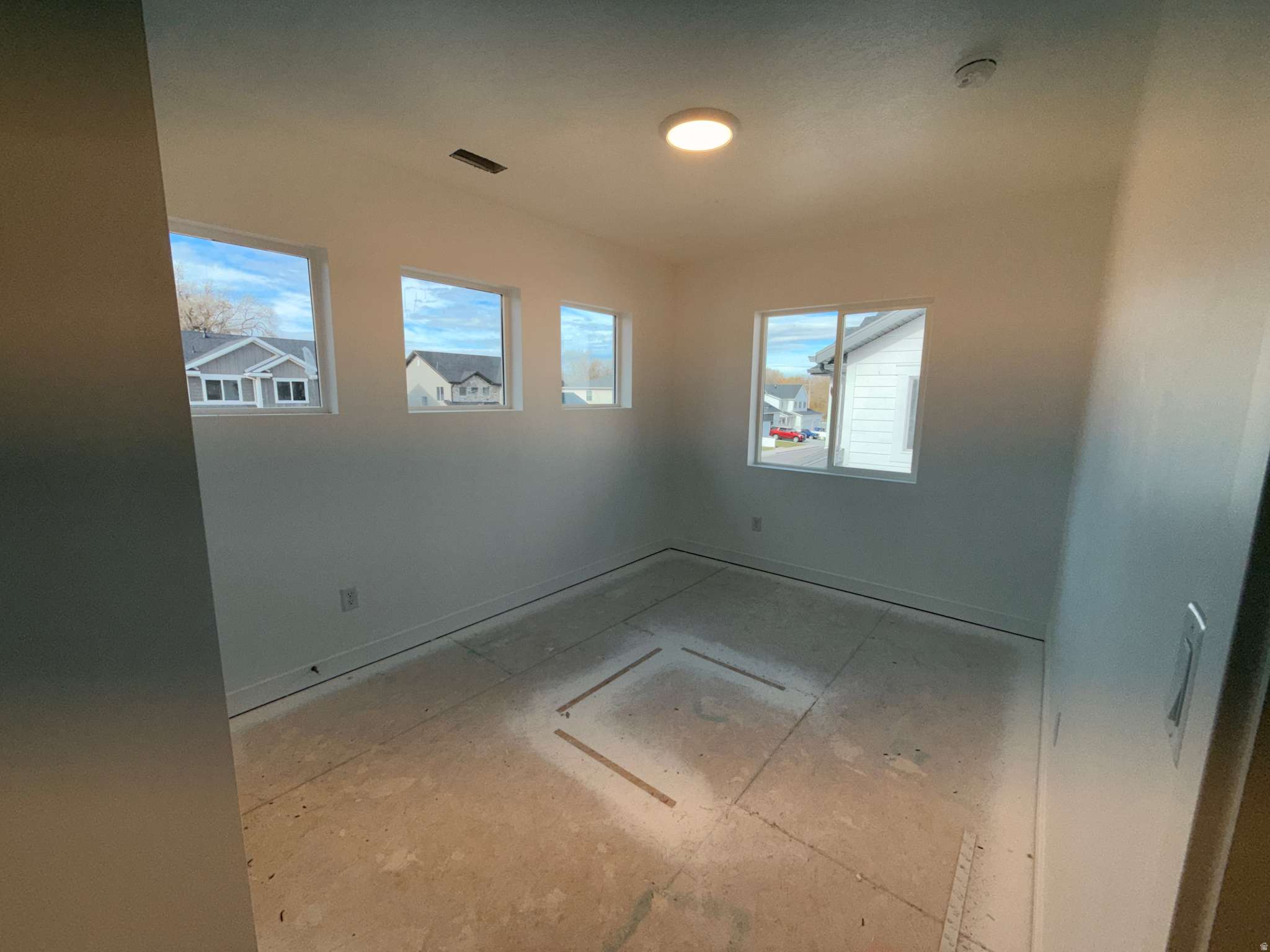 DIXON DOWNS - Residential