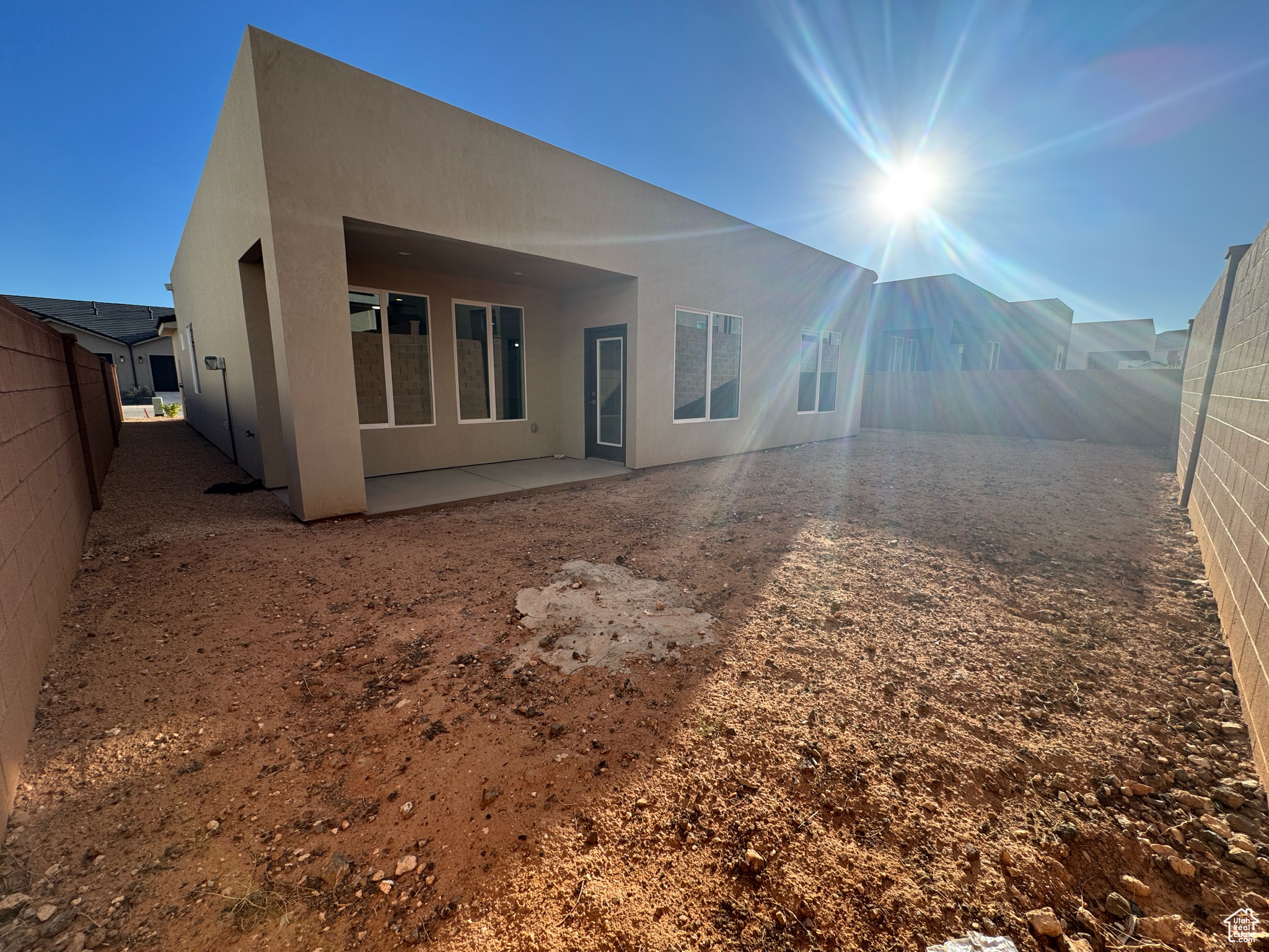 HURRICANE VIEWS - Residential