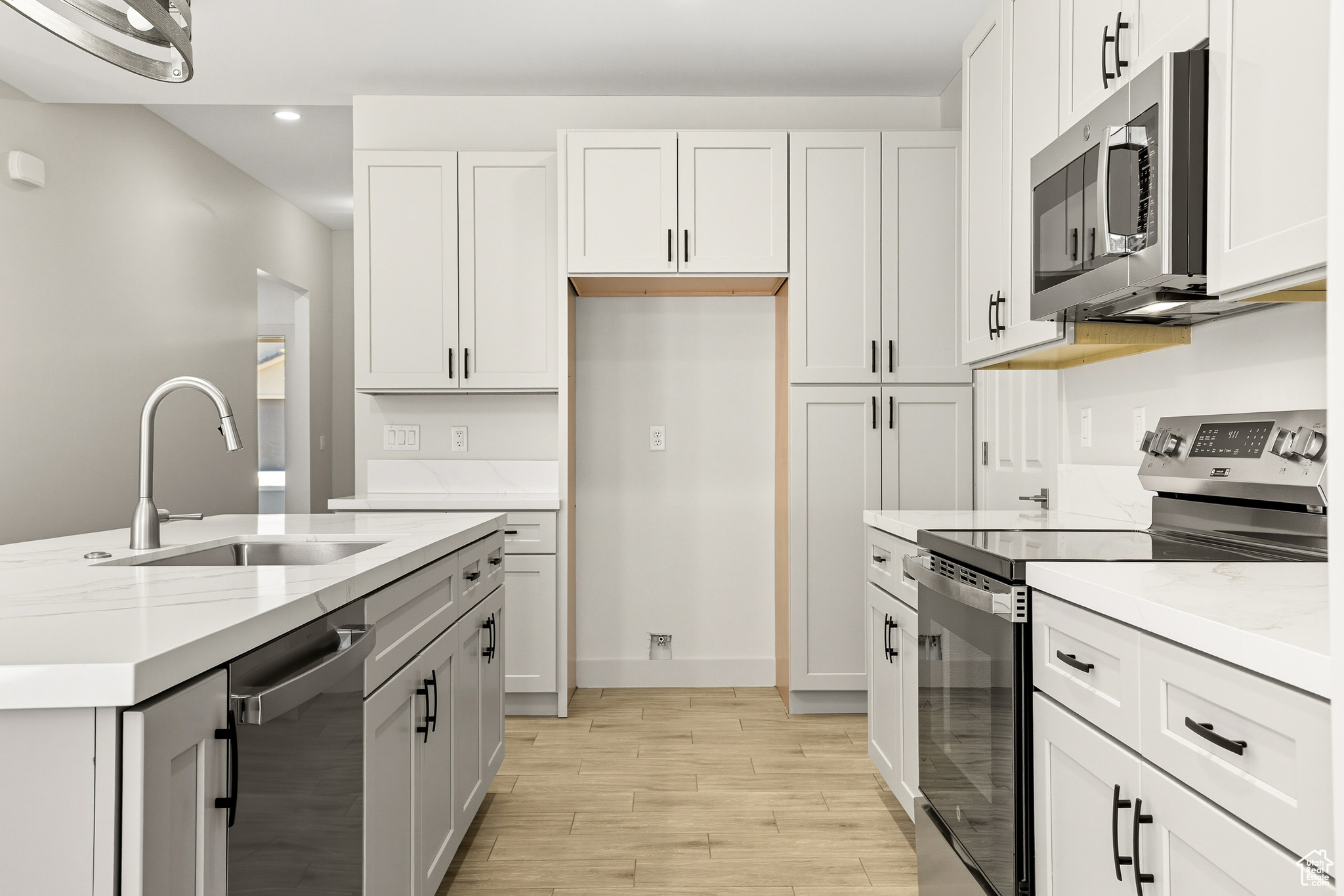 HURRICANE VIEWS - Residential