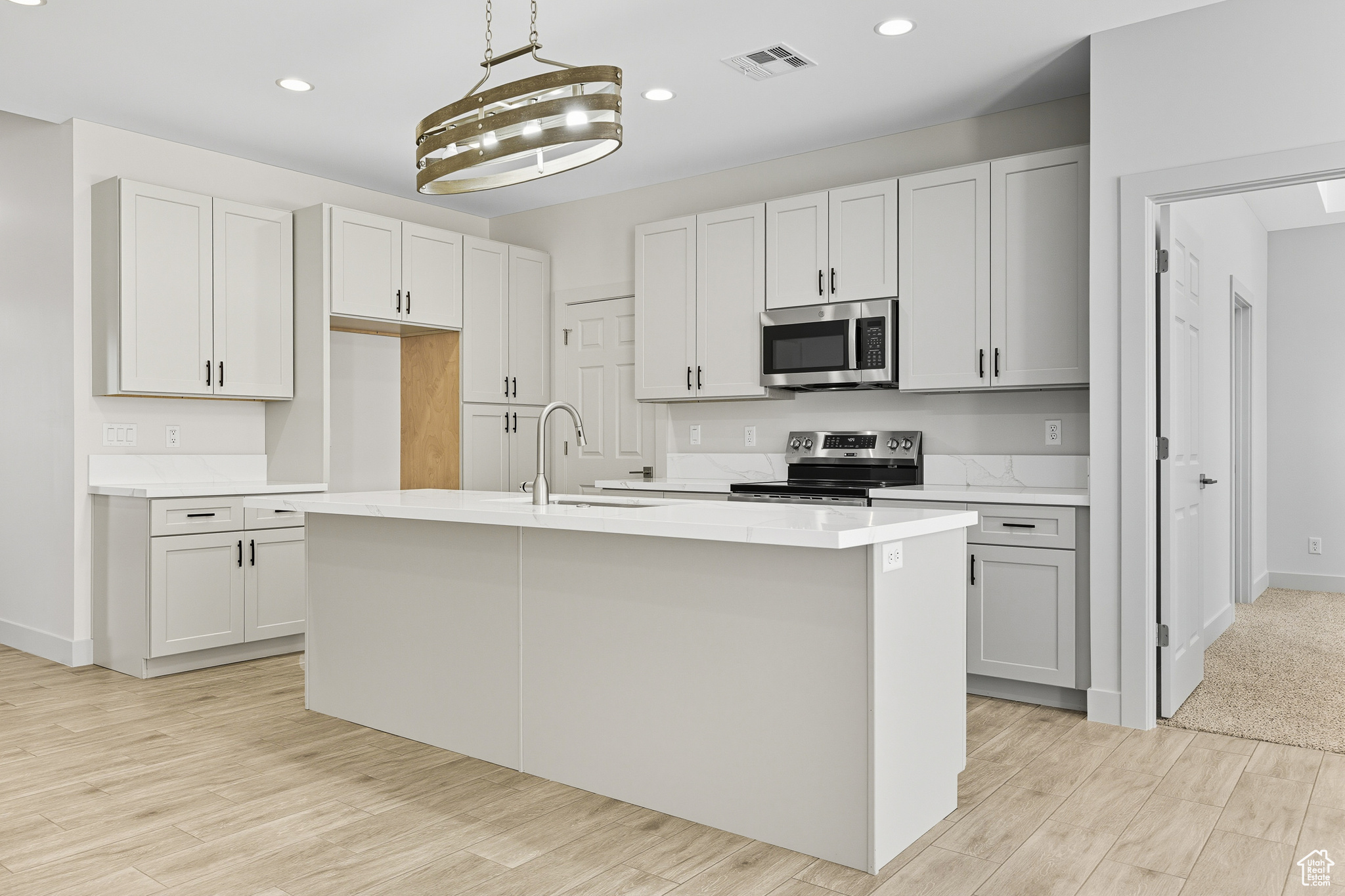 HURRICANE VIEWS - Residential