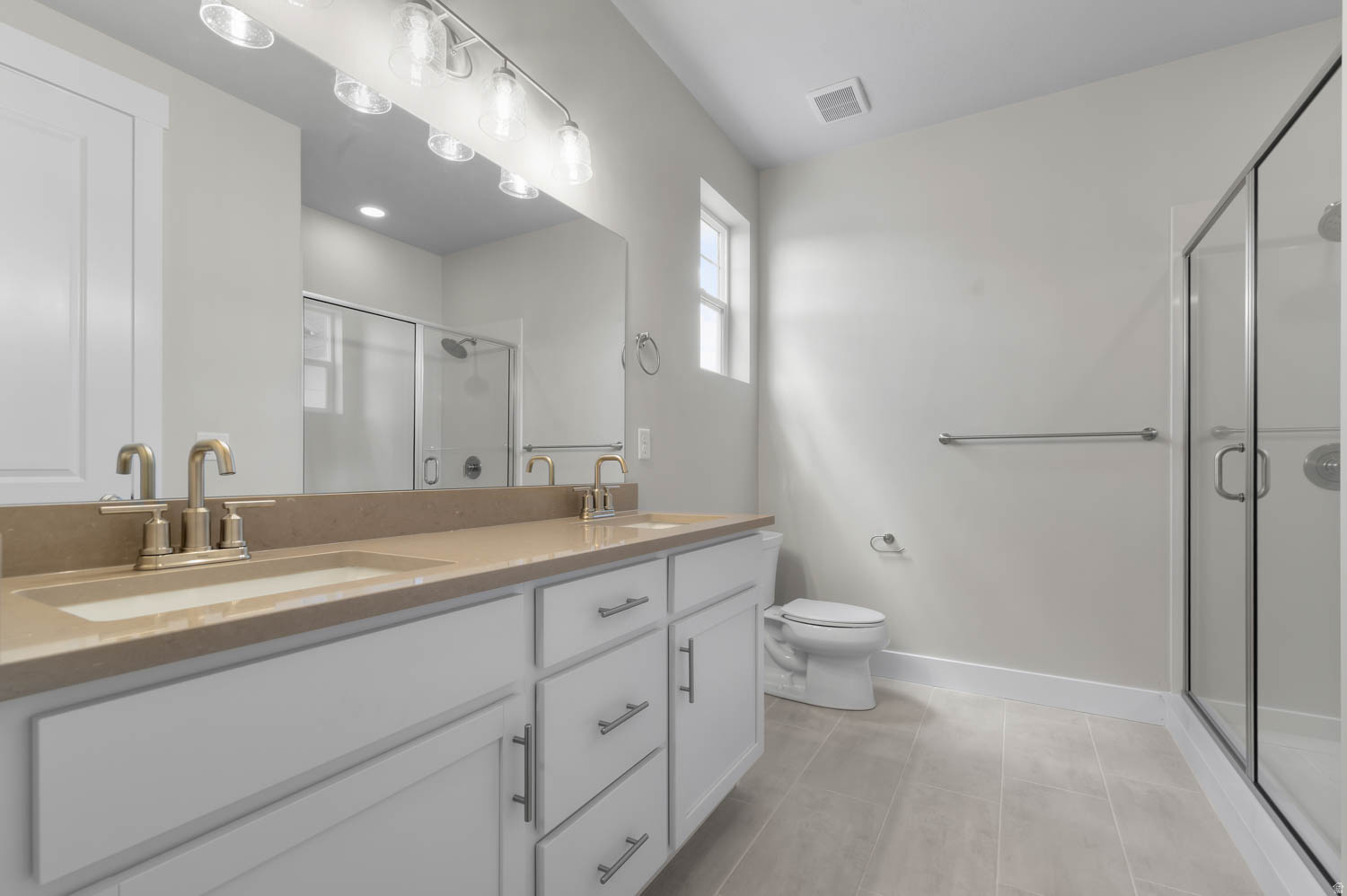 OVERLAND COLLECTION V2 247 - Residential