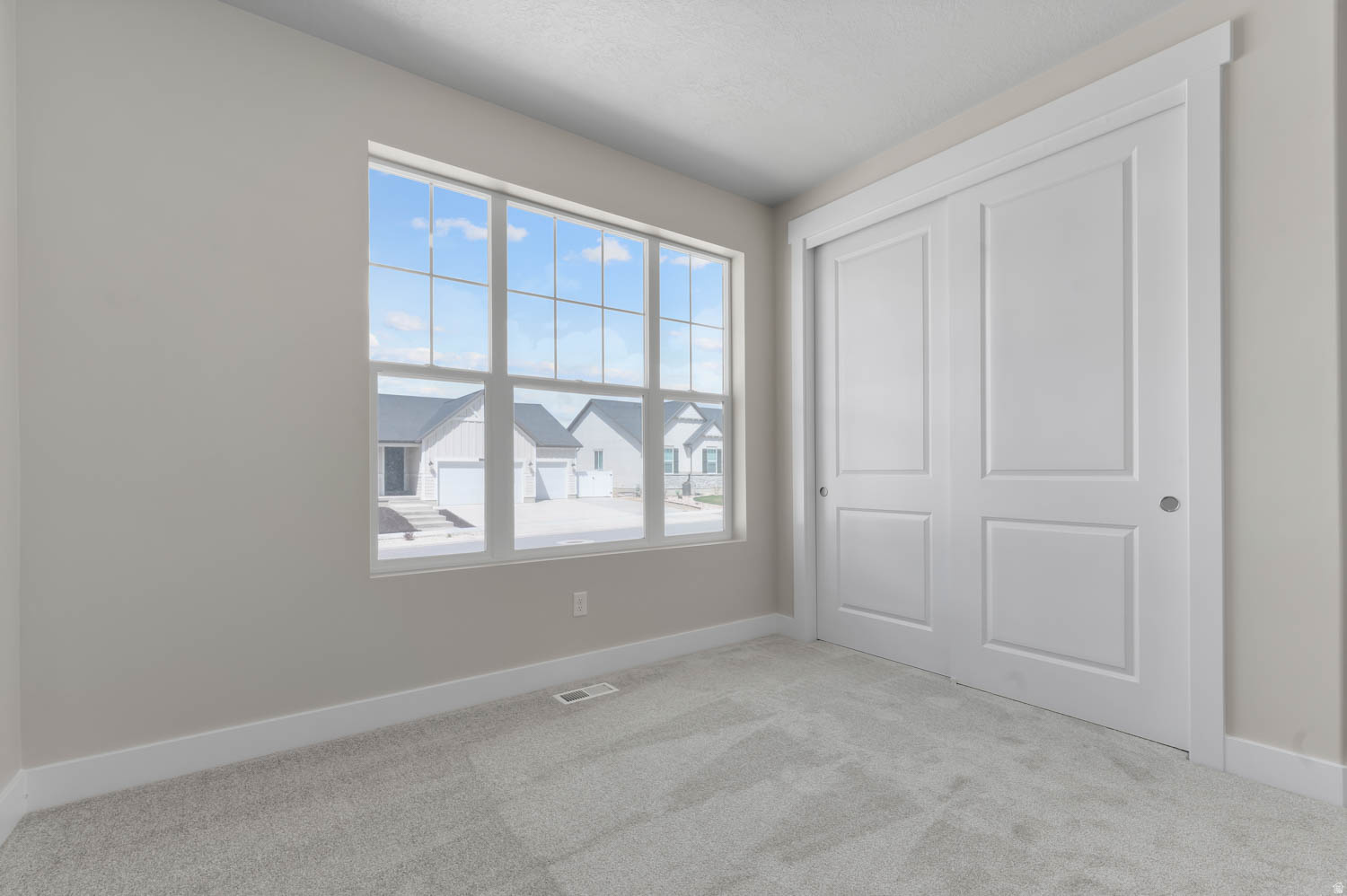 OVERLAND COLLECTION V2 247 - Residential