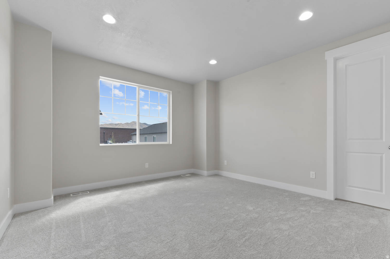 OVERLAND COLLECTION V2 247 - Residential