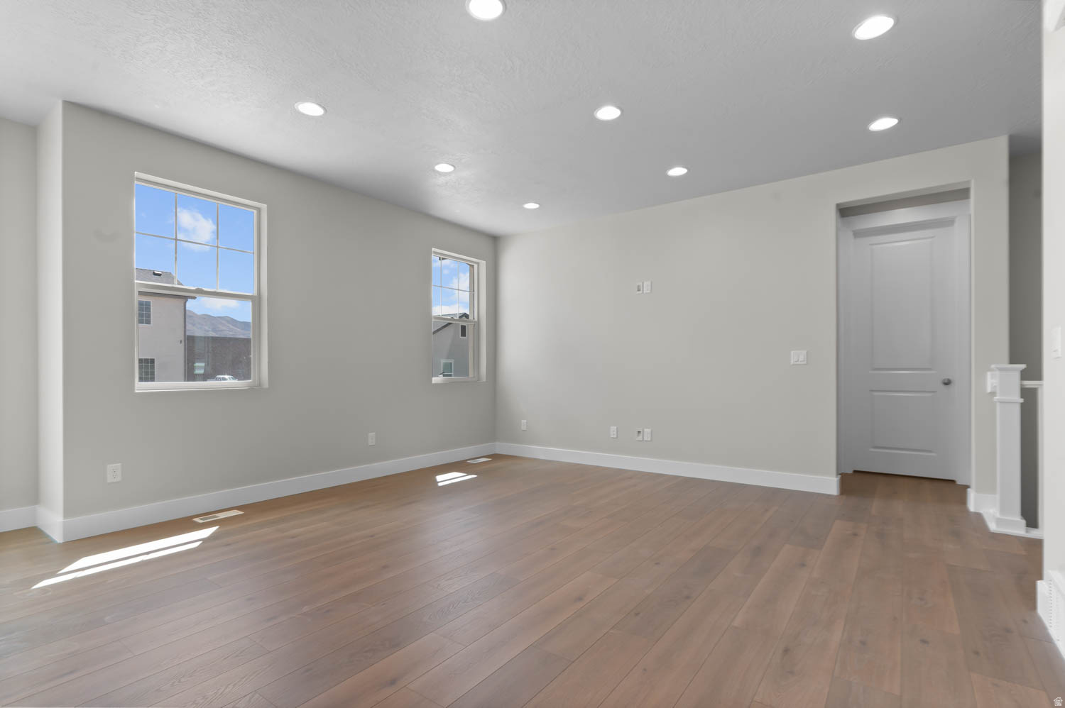 OVERLAND COLLECTION V2 247 - Residential