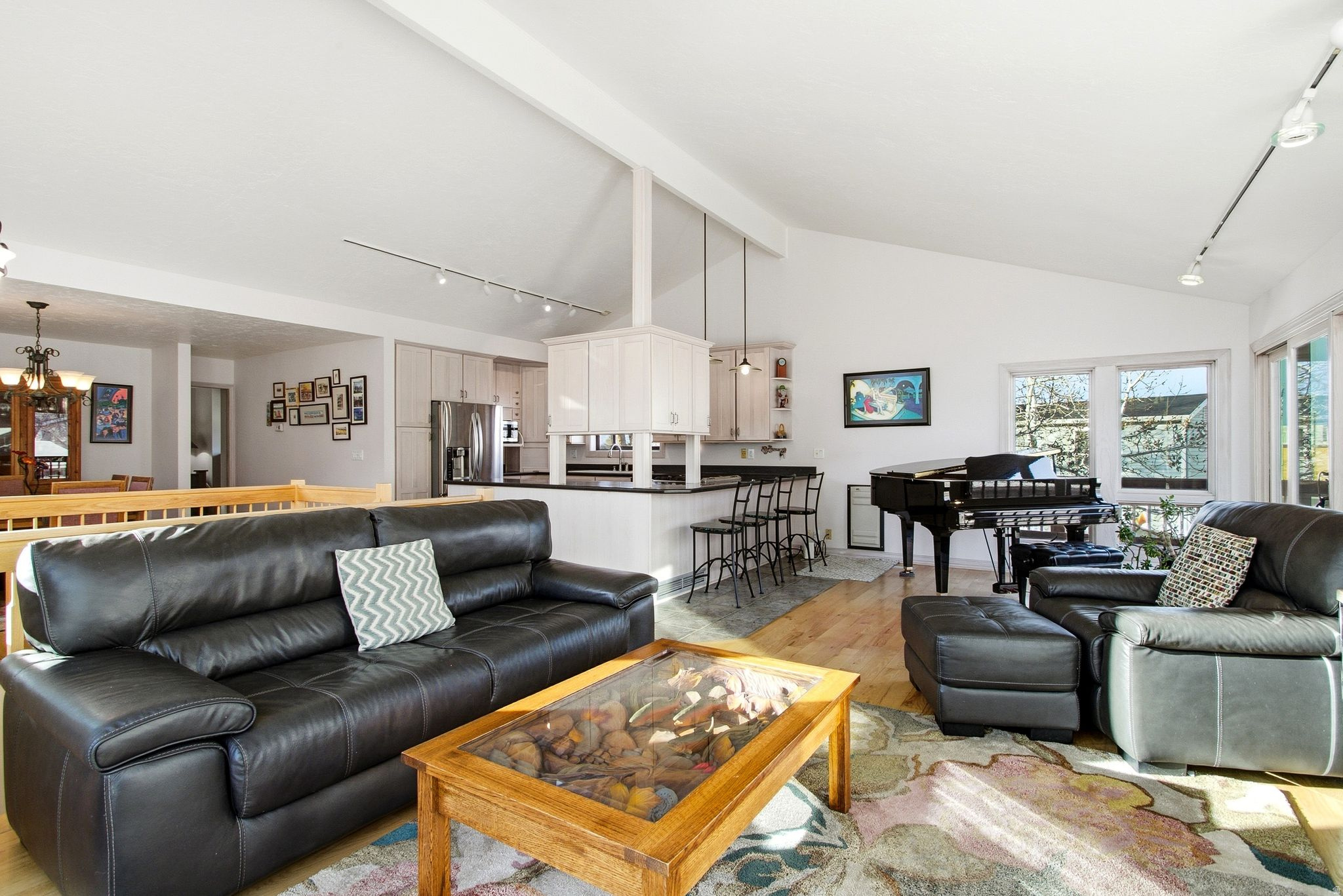 QUAIL HOLLOW - Residential