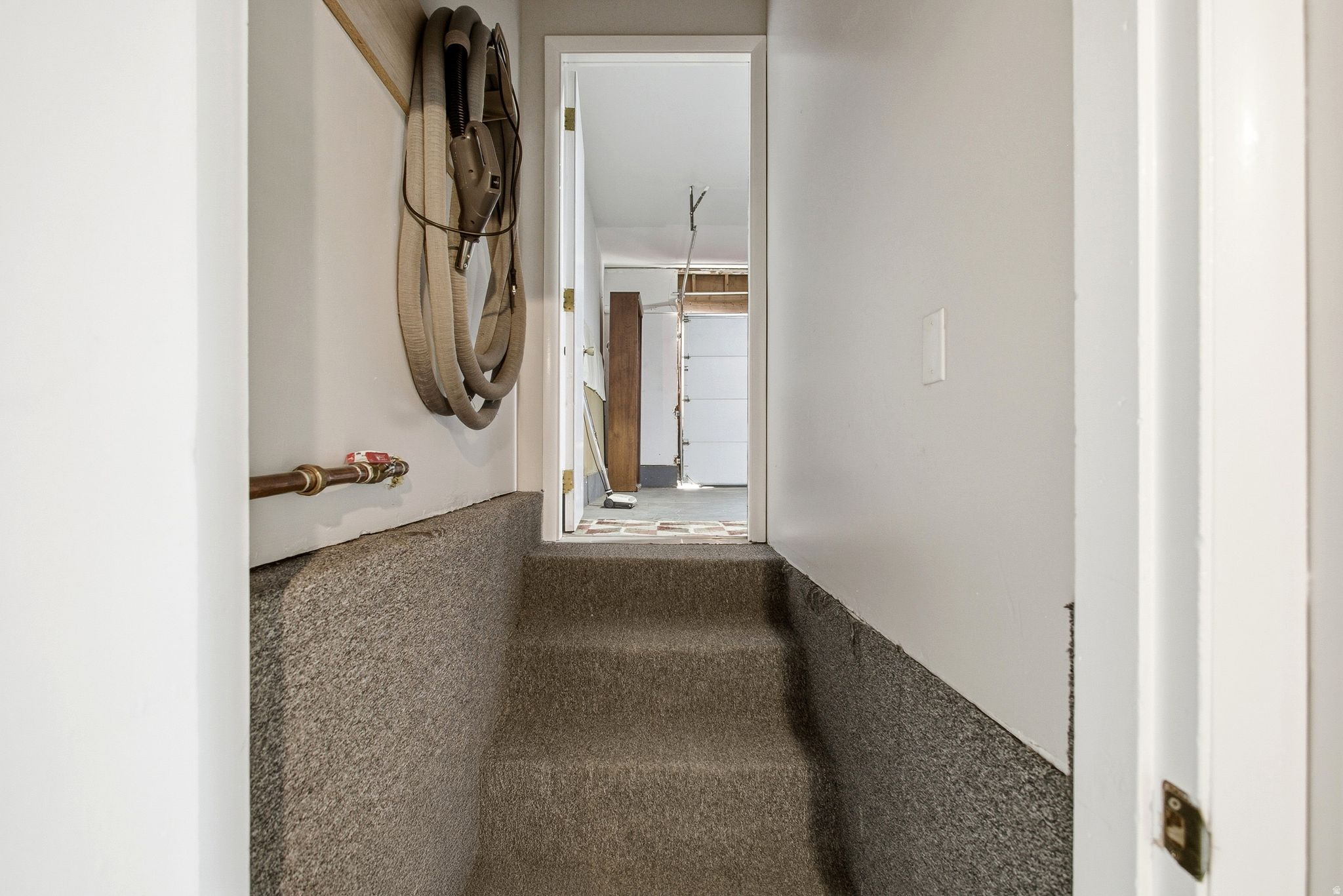 QUAIL HOLLOW - Residential