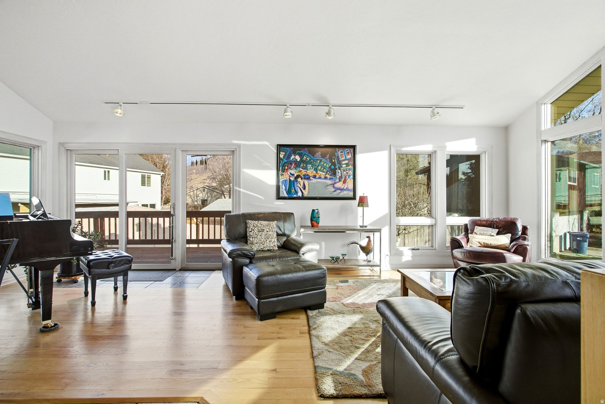 QUAIL HOLLOW - Residential