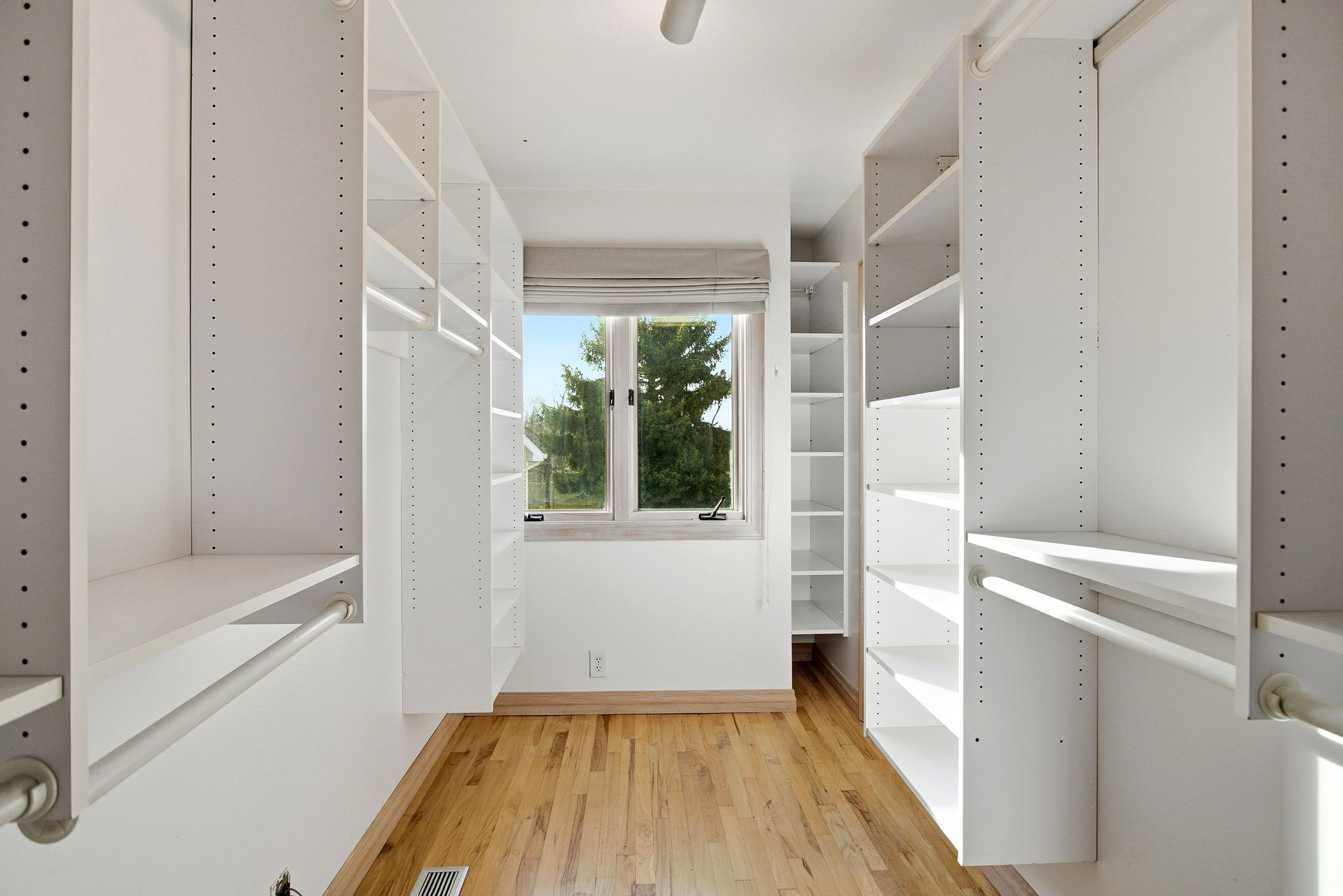 QUAIL HOLLOW - Residential