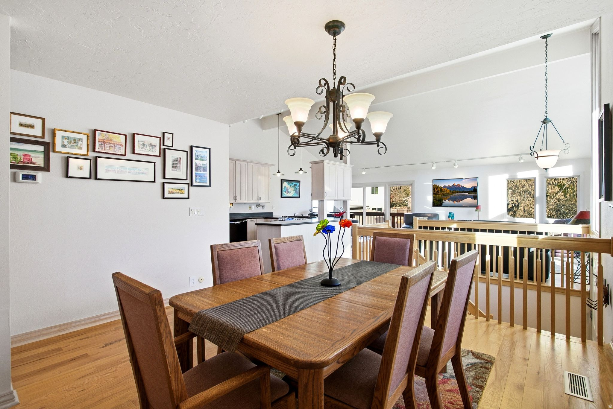 QUAIL HOLLOW - Residential