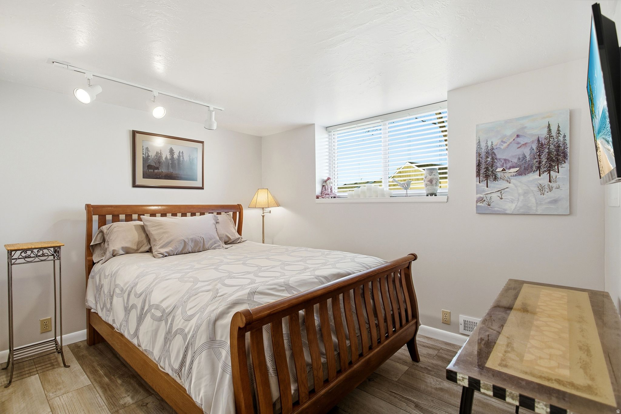 QUAIL HOLLOW - Residential