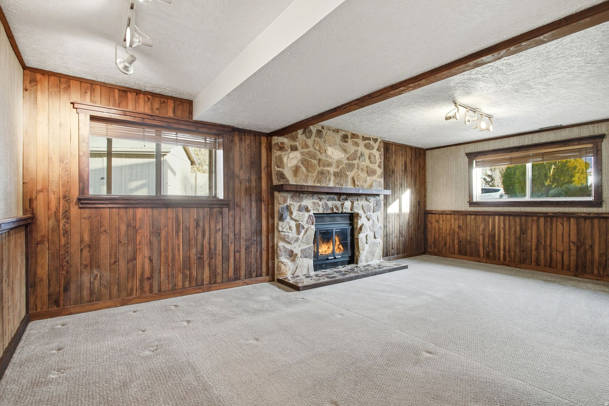 QUAIL HOLLOW - Residential