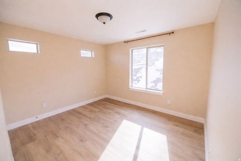 Tiny photo for 15866 S MERCER CV, Draper, UT 84020 (MLS # 2144271)