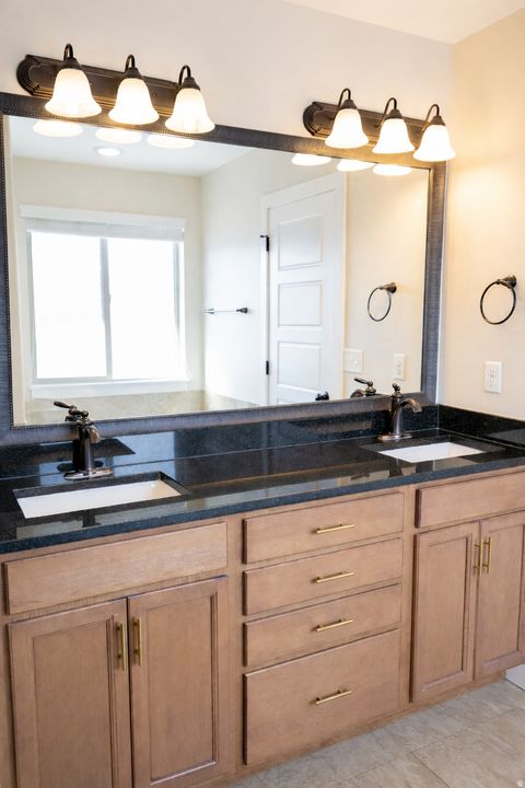 Tiny photo for 15866 S MERCER CV, Draper, UT 84020 (MLS # 2144271)