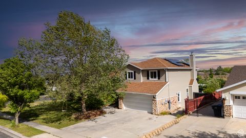 Tiny photo for 4707 W GRANADA HILLS CT, West Jordan, UT 84088 (MLS # 2085609)