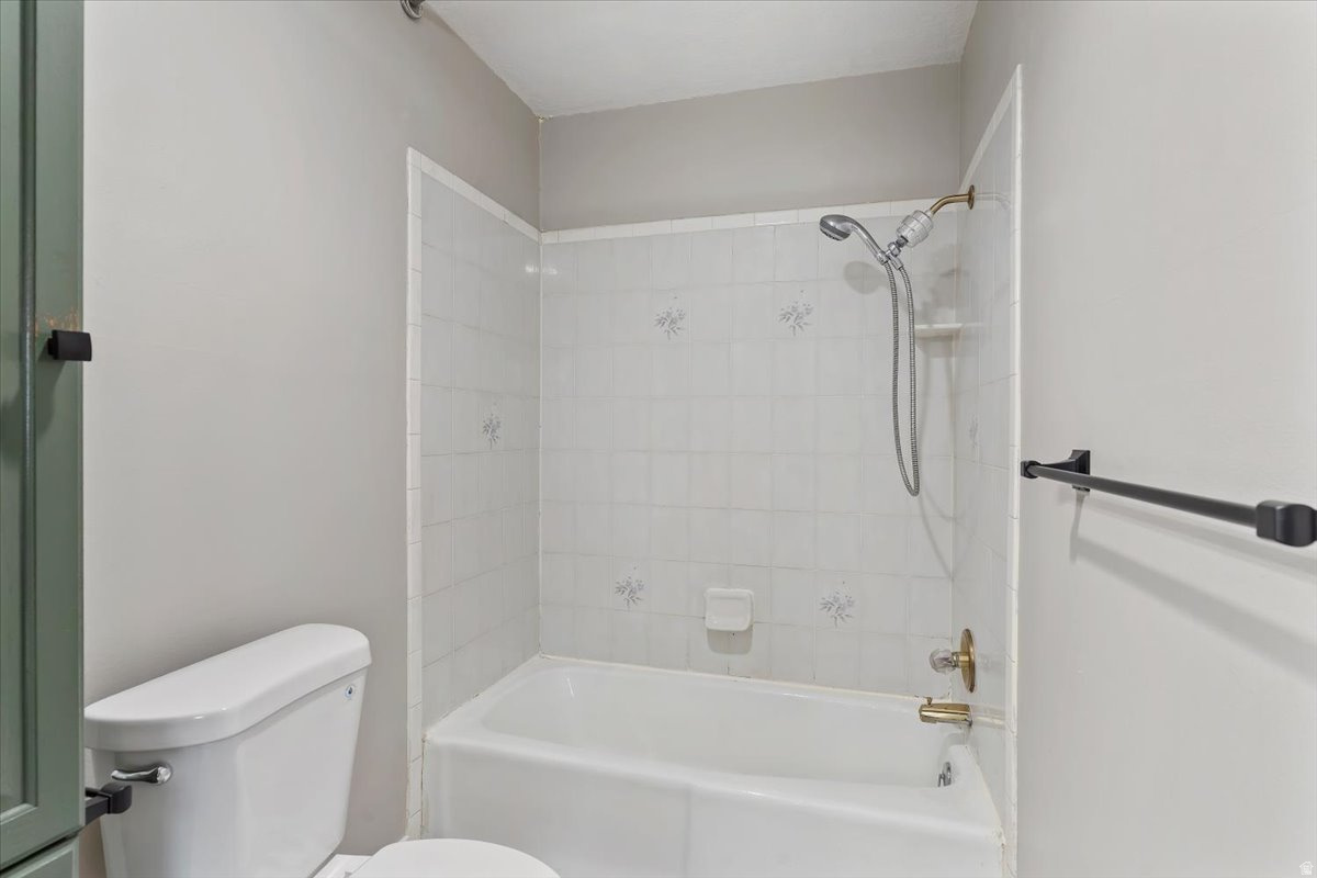 MEADOW BROOK - Residential