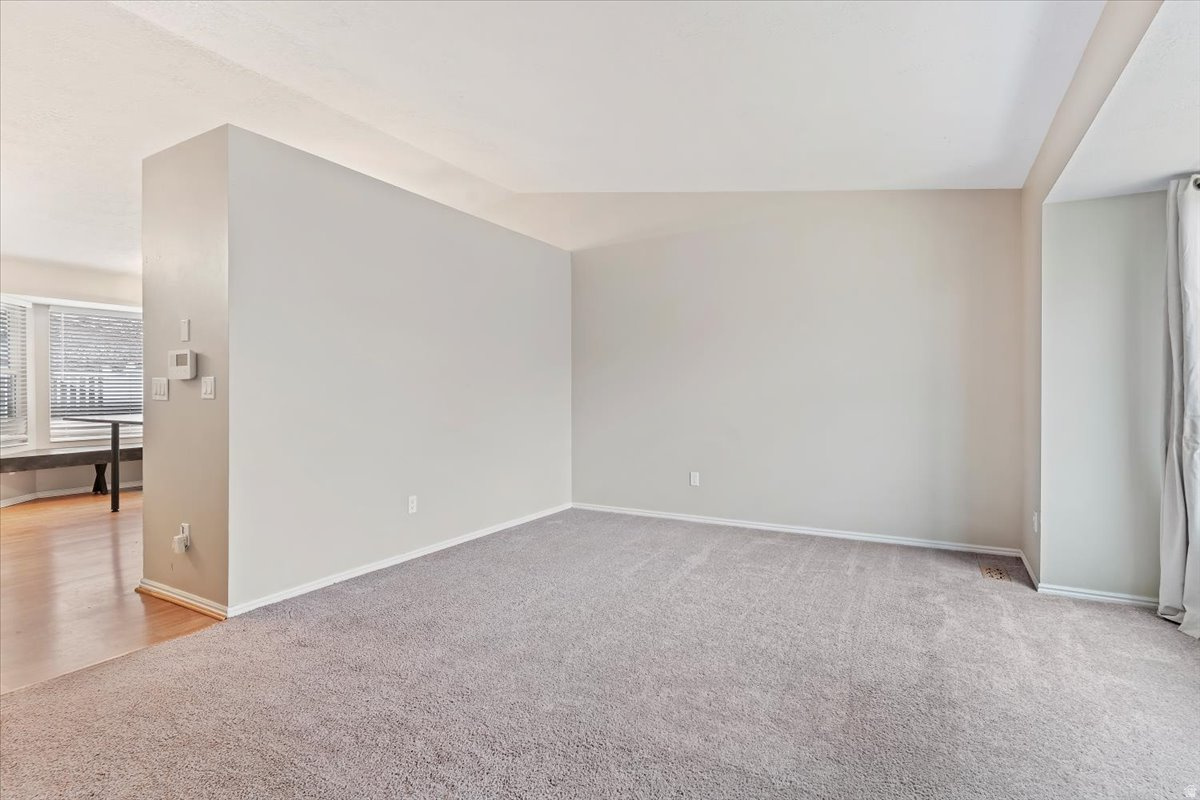 MEADOW BROOK - Residential