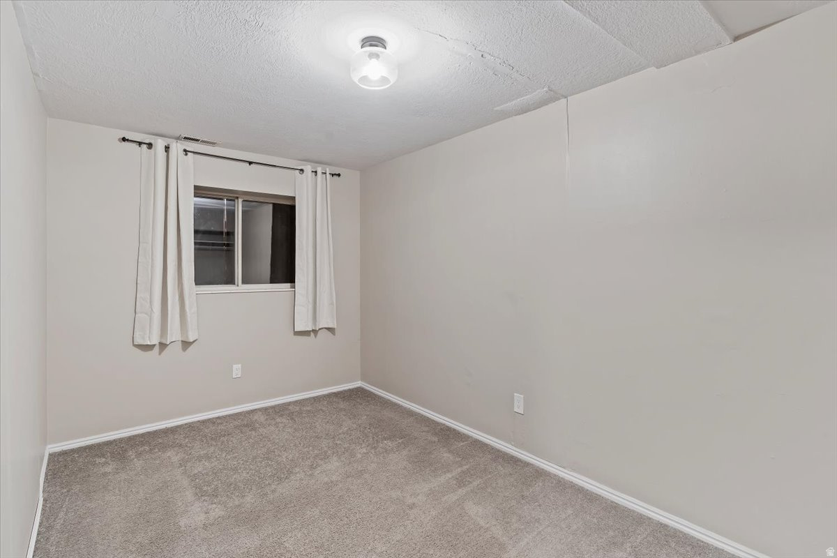 MEADOW BROOK - Residential