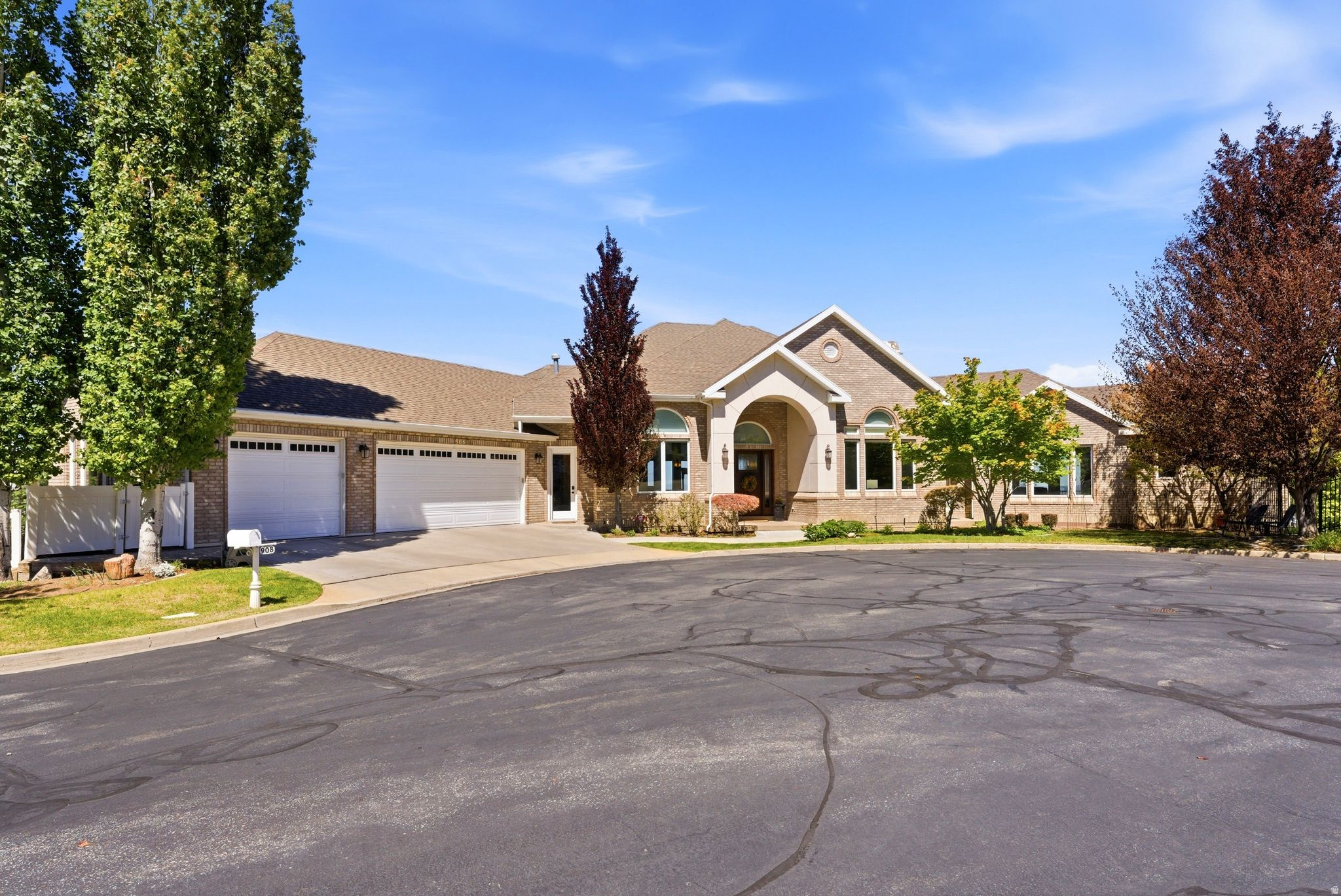BARTON WOODS - Residential