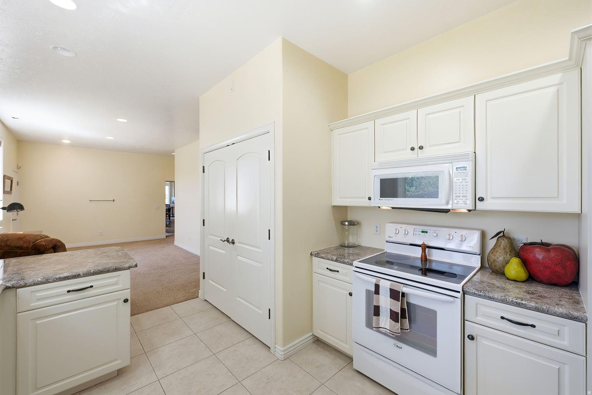 BARTON WOODS - Residential