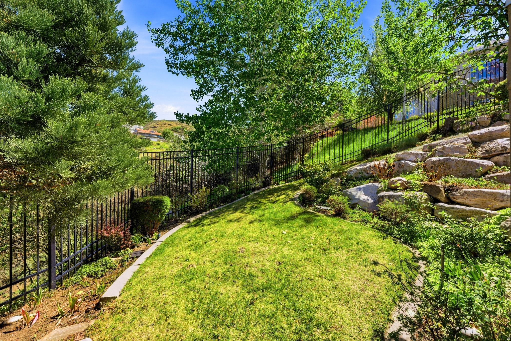 BARTON WOODS - Residential