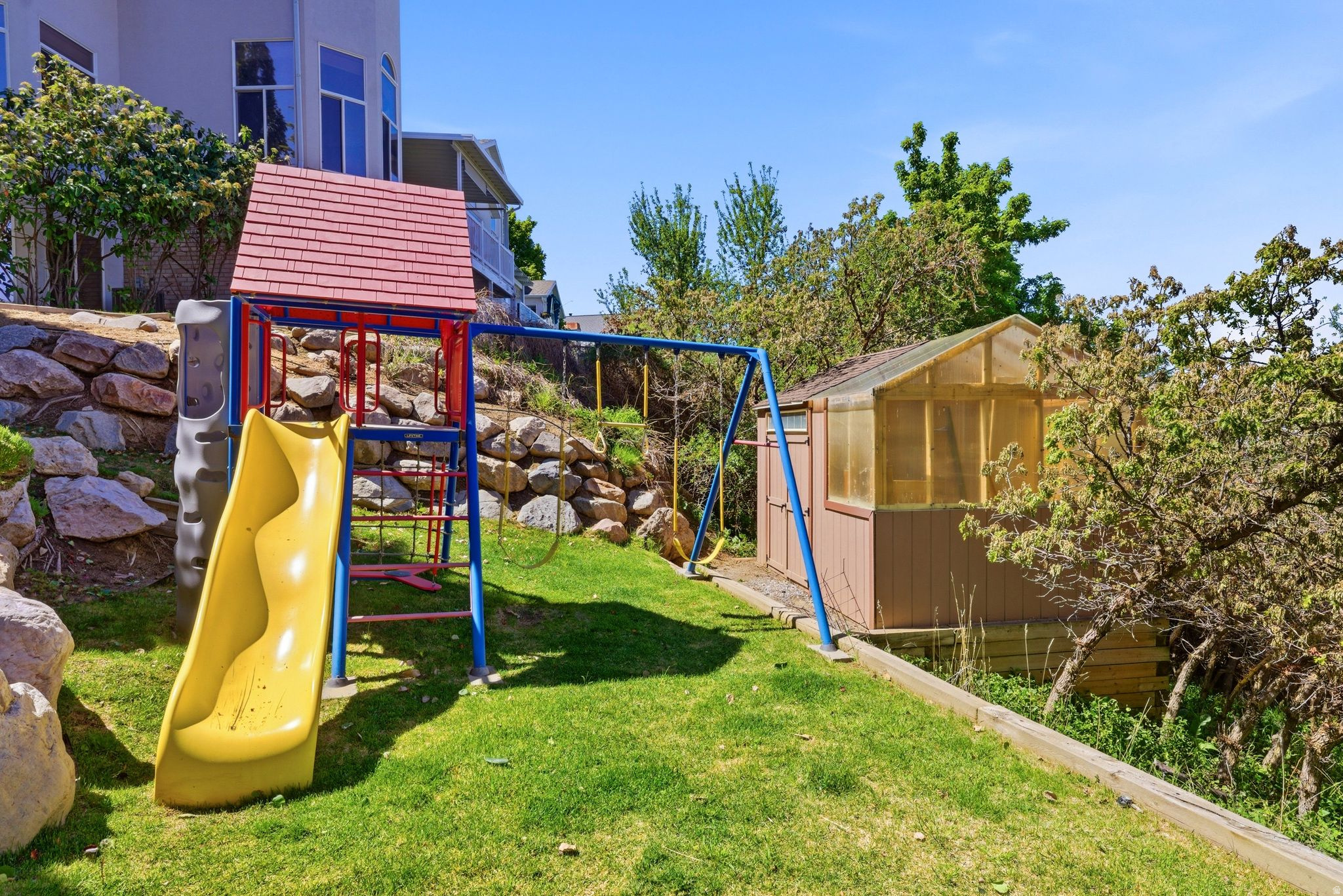 BARTON WOODS - Residential