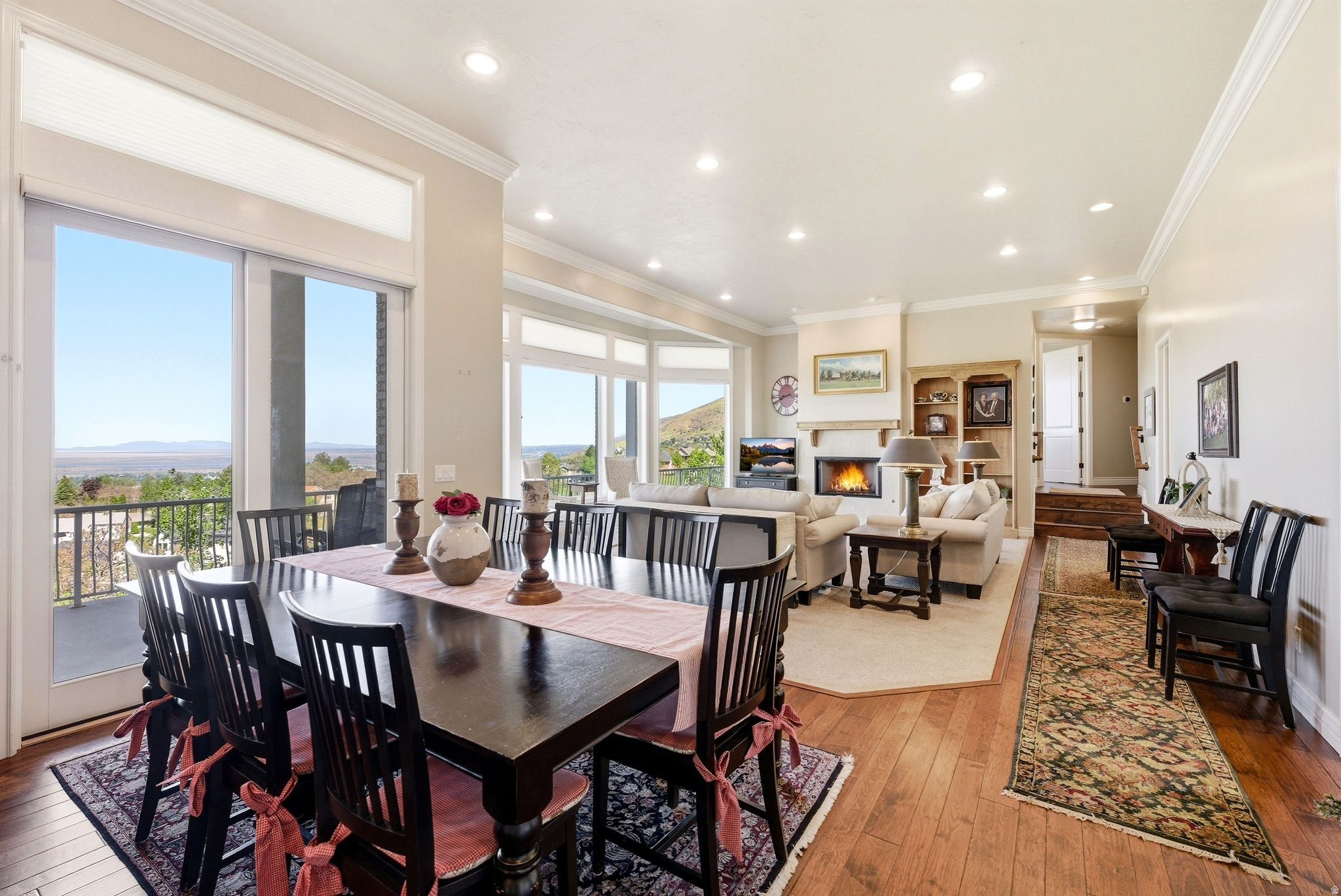 BARTON WOODS - Residential