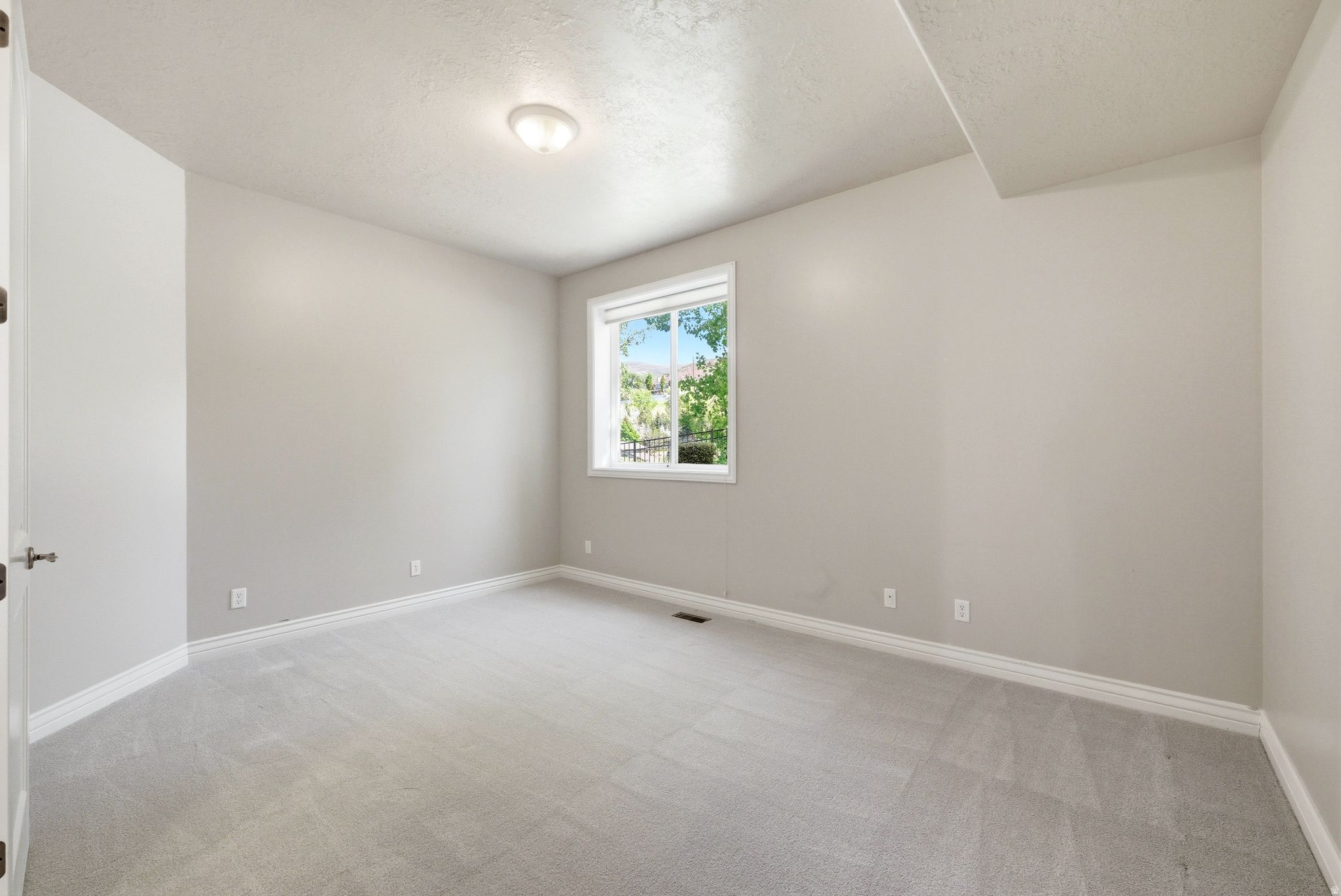 BARTON WOODS - Residential