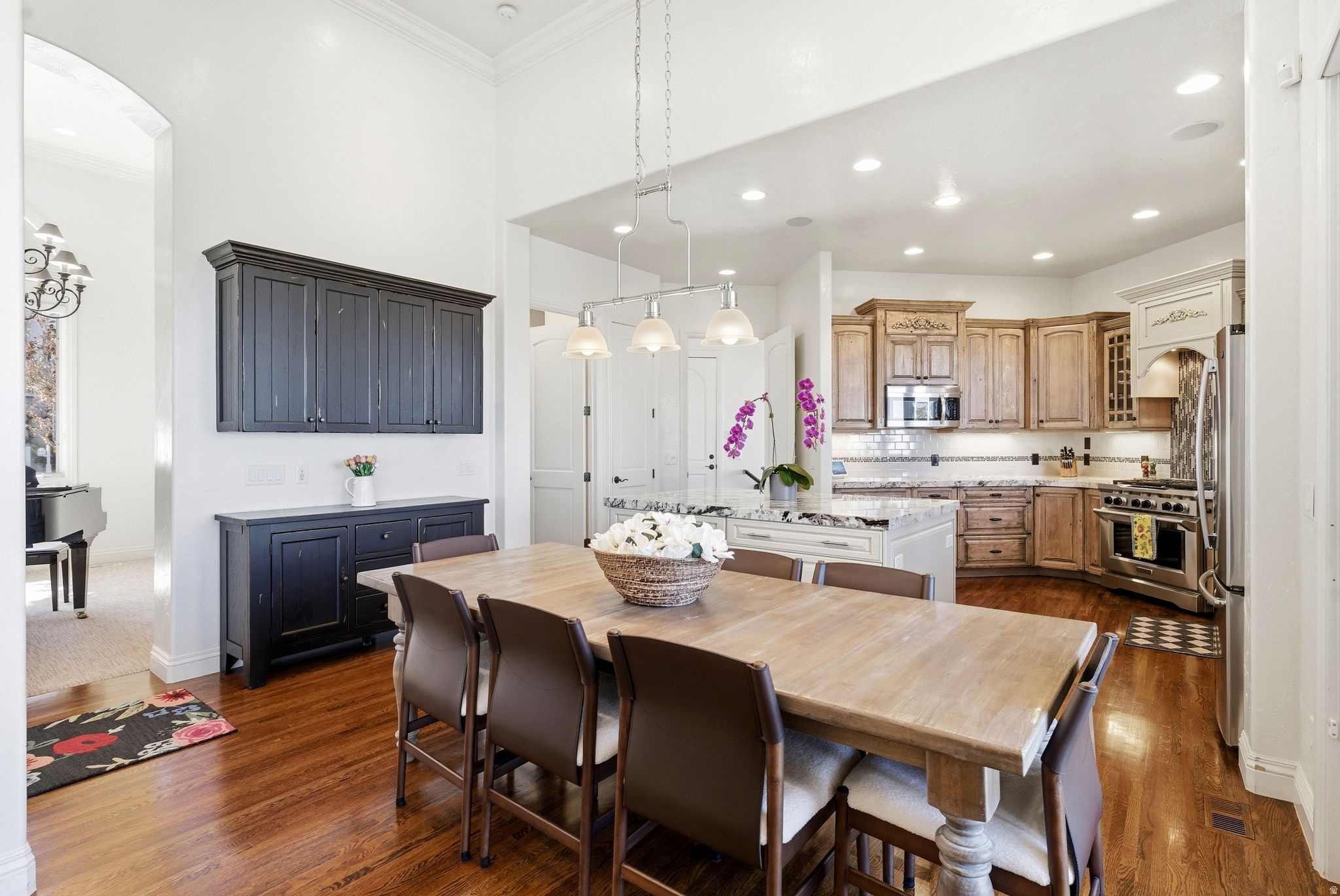 BARTON WOODS - Residential