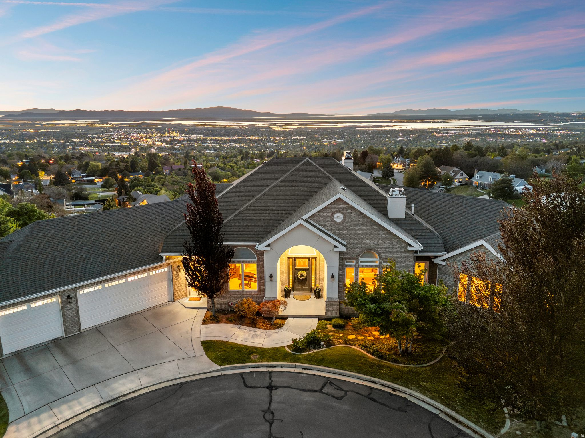 BARTON WOODS - Residential