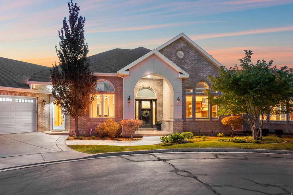 Photo of 908 FREMONT RD, Bountiful, UT 84010 (MLS # 2156178)