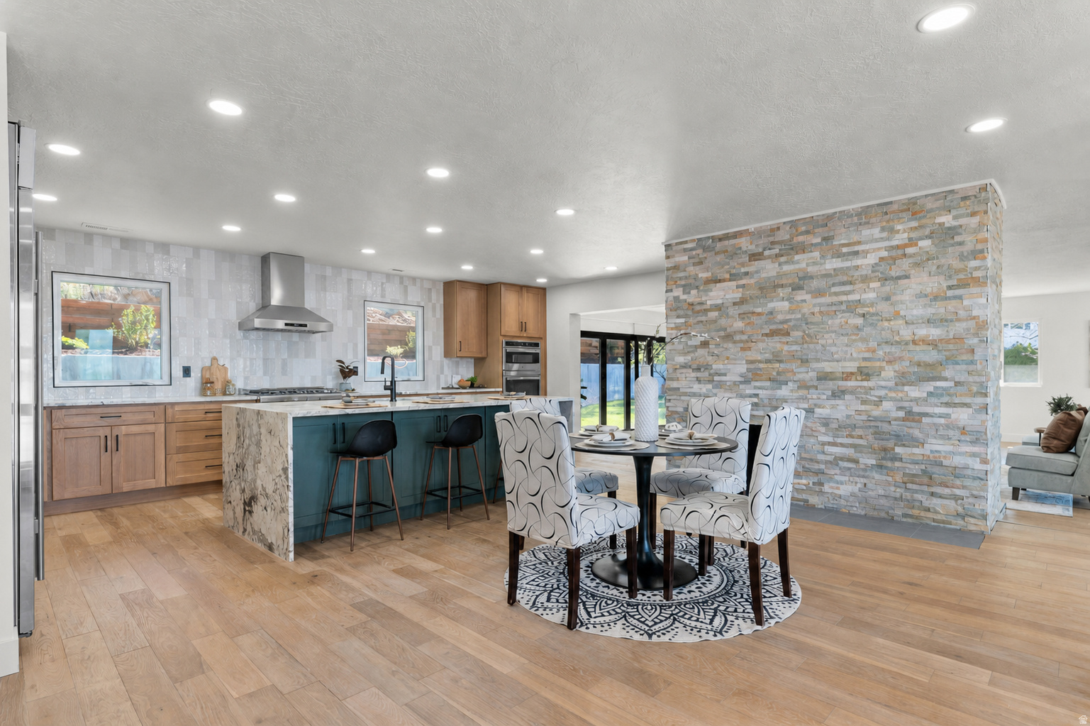 DORMONT ESTATES - Residential