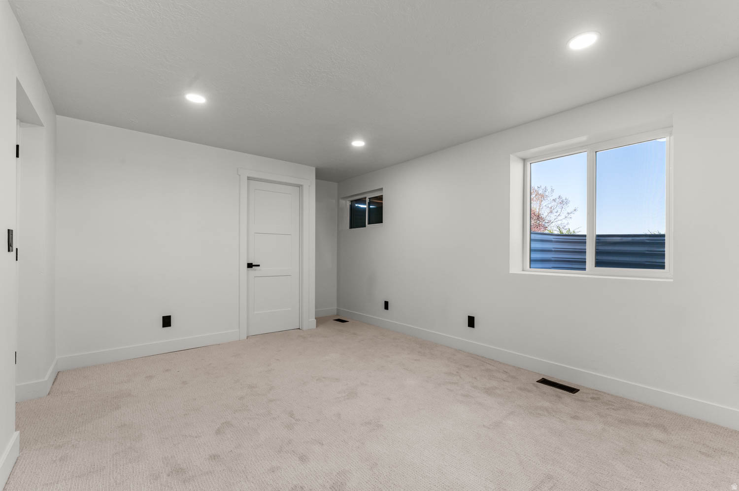 DORMONT ESTATES - Residential