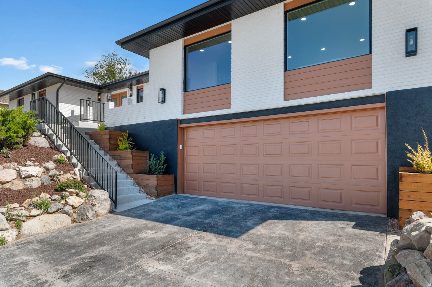 DORMONT ESTATES - Residential