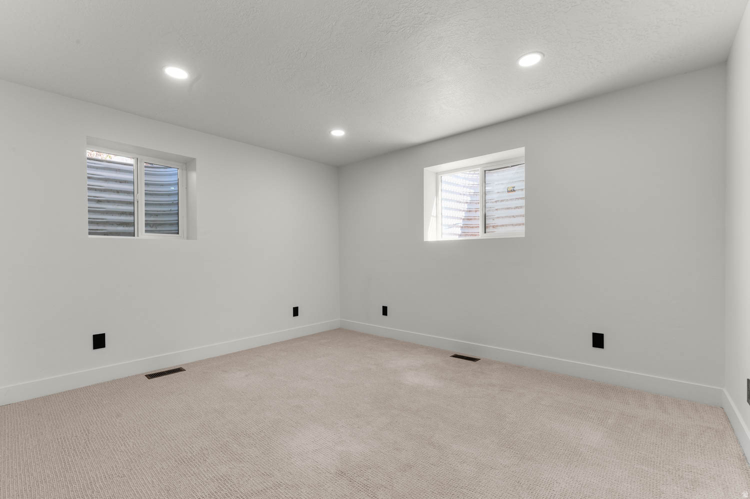 DORMONT ESTATES - Residential