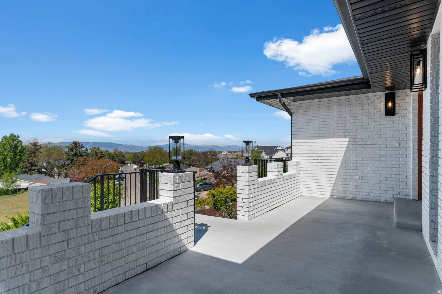 DORMONT ESTATES - Residential