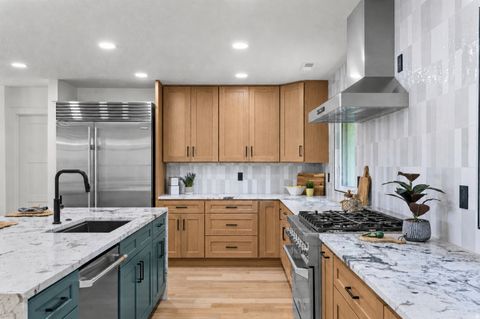 Tiny photo for 505 E 4750 N, Provo, UT 84604 (MLS # 2154940)