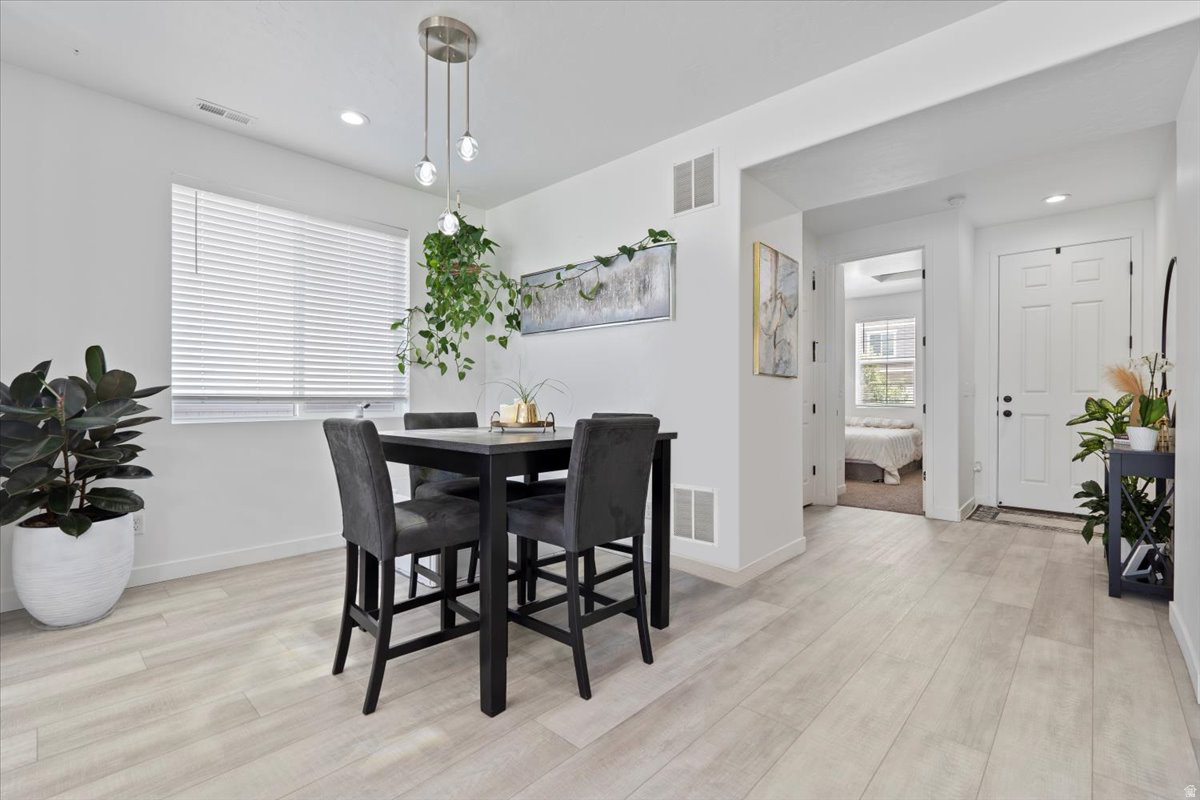 PACIFIC SPRINGS - Residential