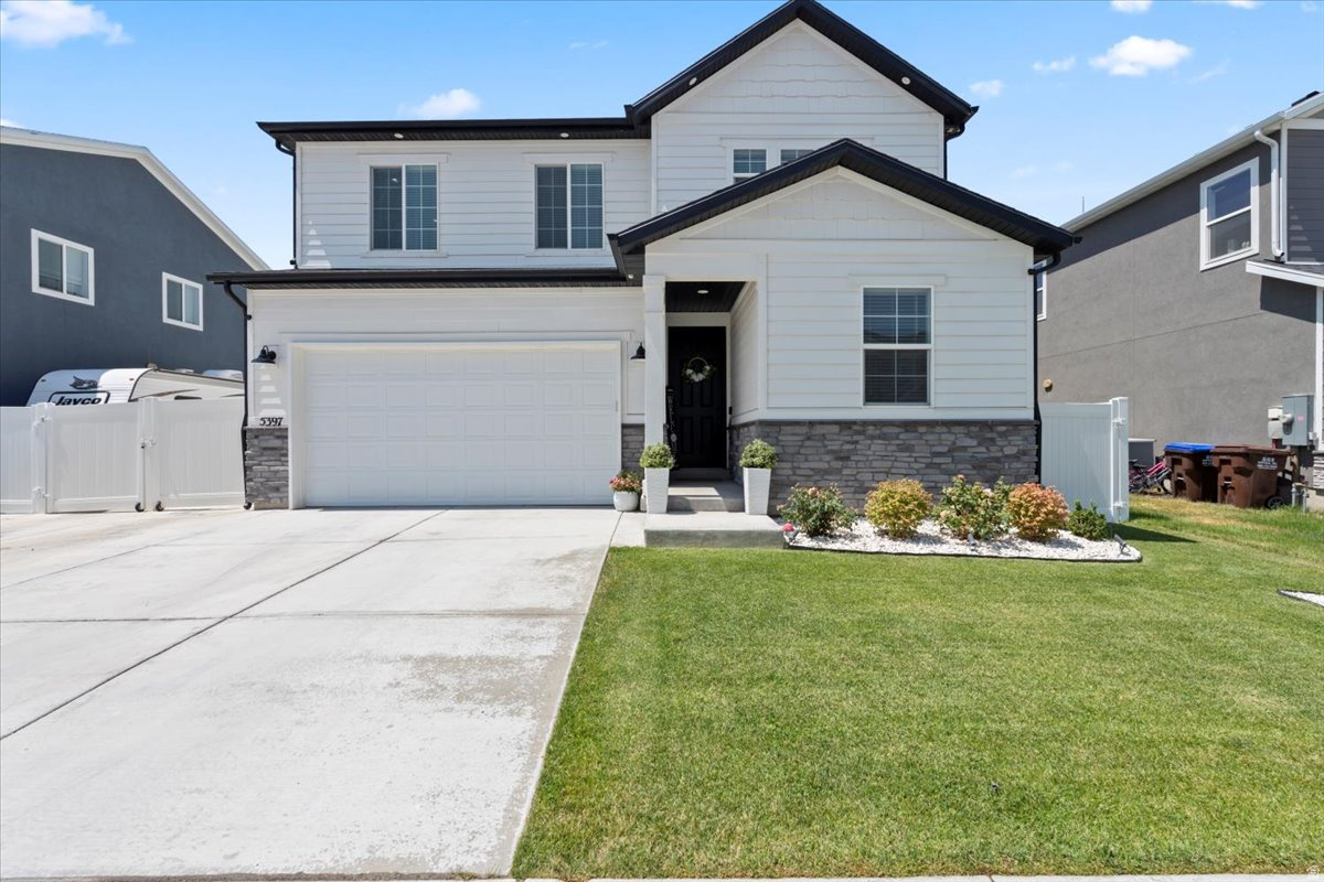 PACIFIC SPRINGS - Residential