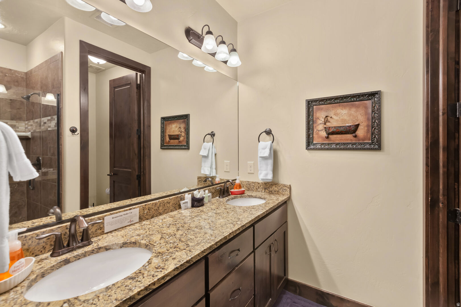 CORAL RIDGE TOWNHOMES PH 3-A - Residential