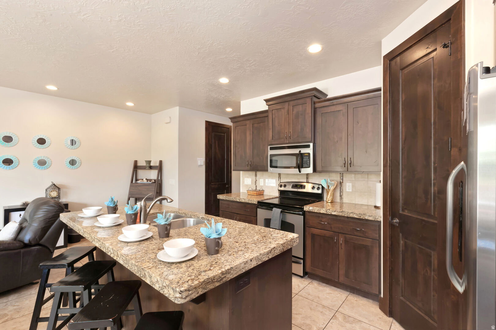 CORAL RIDGE TOWNHOMES PH 3-A - Residential