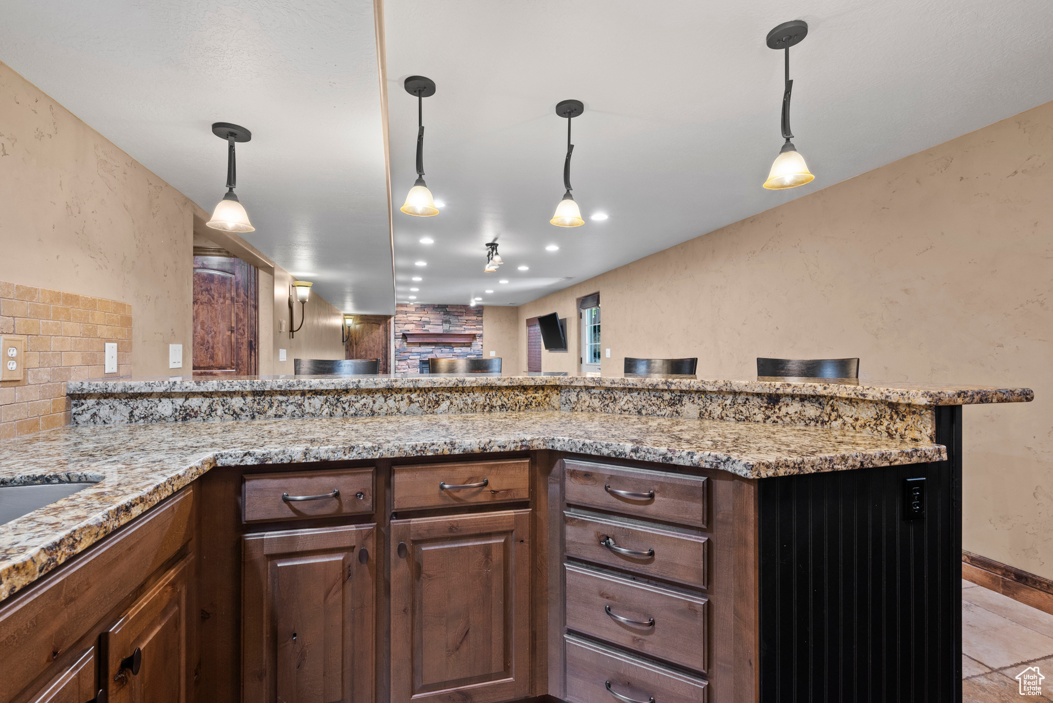 2242 E Deere View Dr, Layton, Utah image 32
