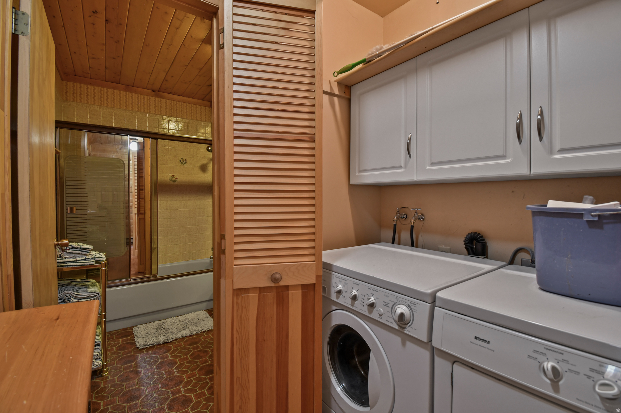 MOUNTAIN VALLEY RANC - Land